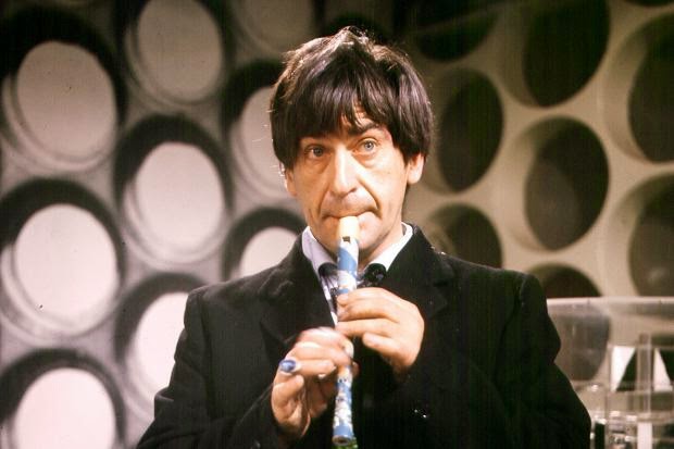 Resultado de imagem para patrick troughton doctor