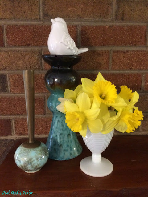 Use Dollar store finds and items from around the house to create a wooden toolbox centerpiece for your Easter decor.