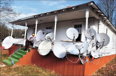 satellite dishes 37 Antena Unik dari seluruh belahan dunia