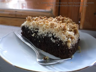 Coffee fudge brownies with hazelnut crumble