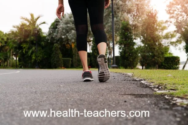 Slow walking in the elderly is a sign of mental illness - Health-Teachers