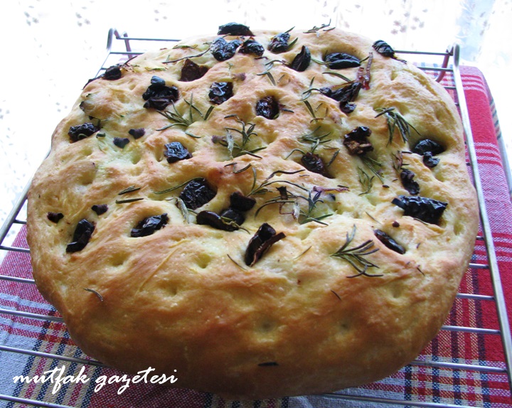 meyveli tatlı focaccia