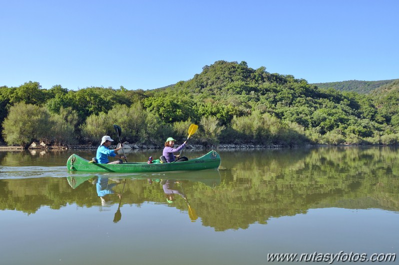 Embalse de los Hurones en Kayak