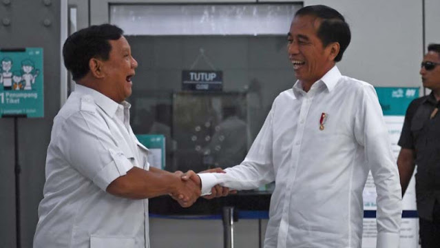Refly Harun Beberkan Dua Alasan Jokowi Lebih Dukung Prabowo Subianto!