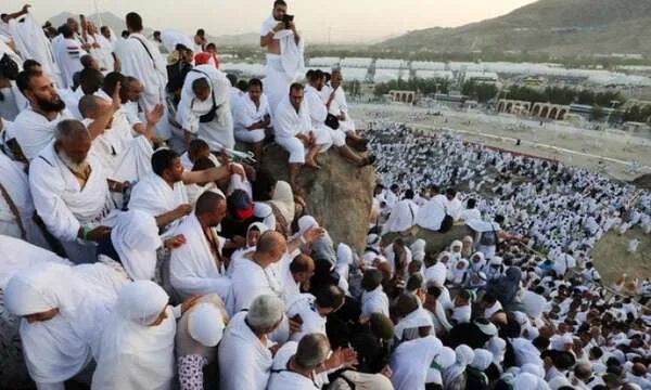 مكرمة من خادم الحرمين لـ1000 حاج من ذوي الشهداء والأسرى والجرحى