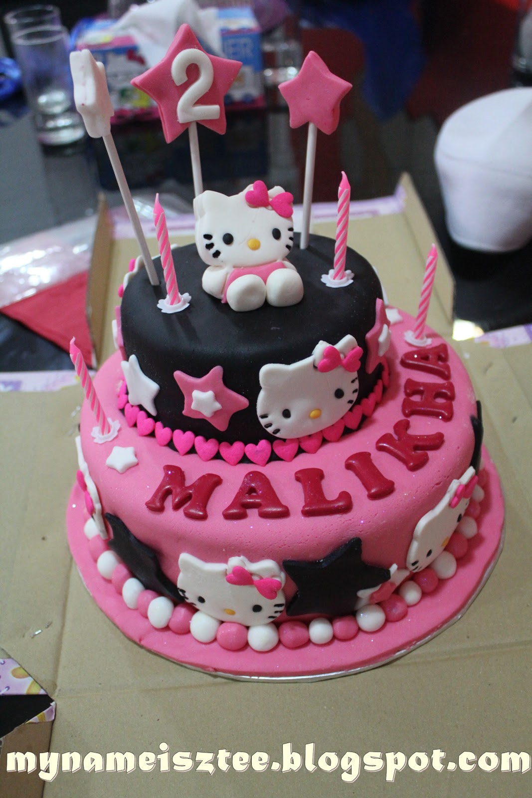 KISAH MAMA  MALIKHA Kek Birthday Hello Kitty Malikha