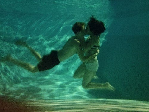 selena gomez and justin bieber kissing underwater. Justin Bieber Selena Gomez