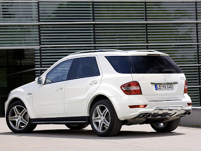 2011 Mercedes-Benz ML 63 AMG Rear Side View