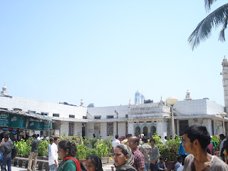 haji ali dargah, banned, women 