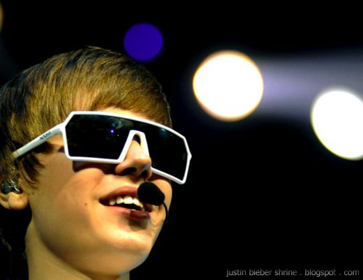 justin bieber and jaden smith pictures together. Jolie posing together at the