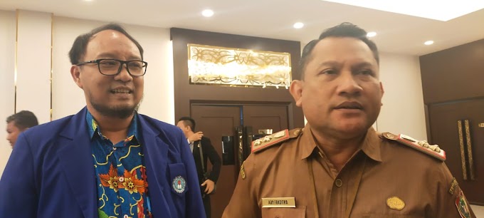 ADY FRADITHA HADIRI PELANTIKAN DAN PENGANGKATAN SUMPAH NERS STIKES EKA HARAP