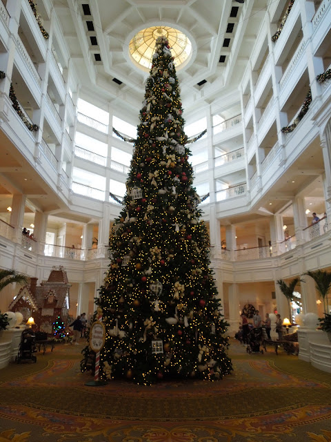 Grand Floridian Christmas tree