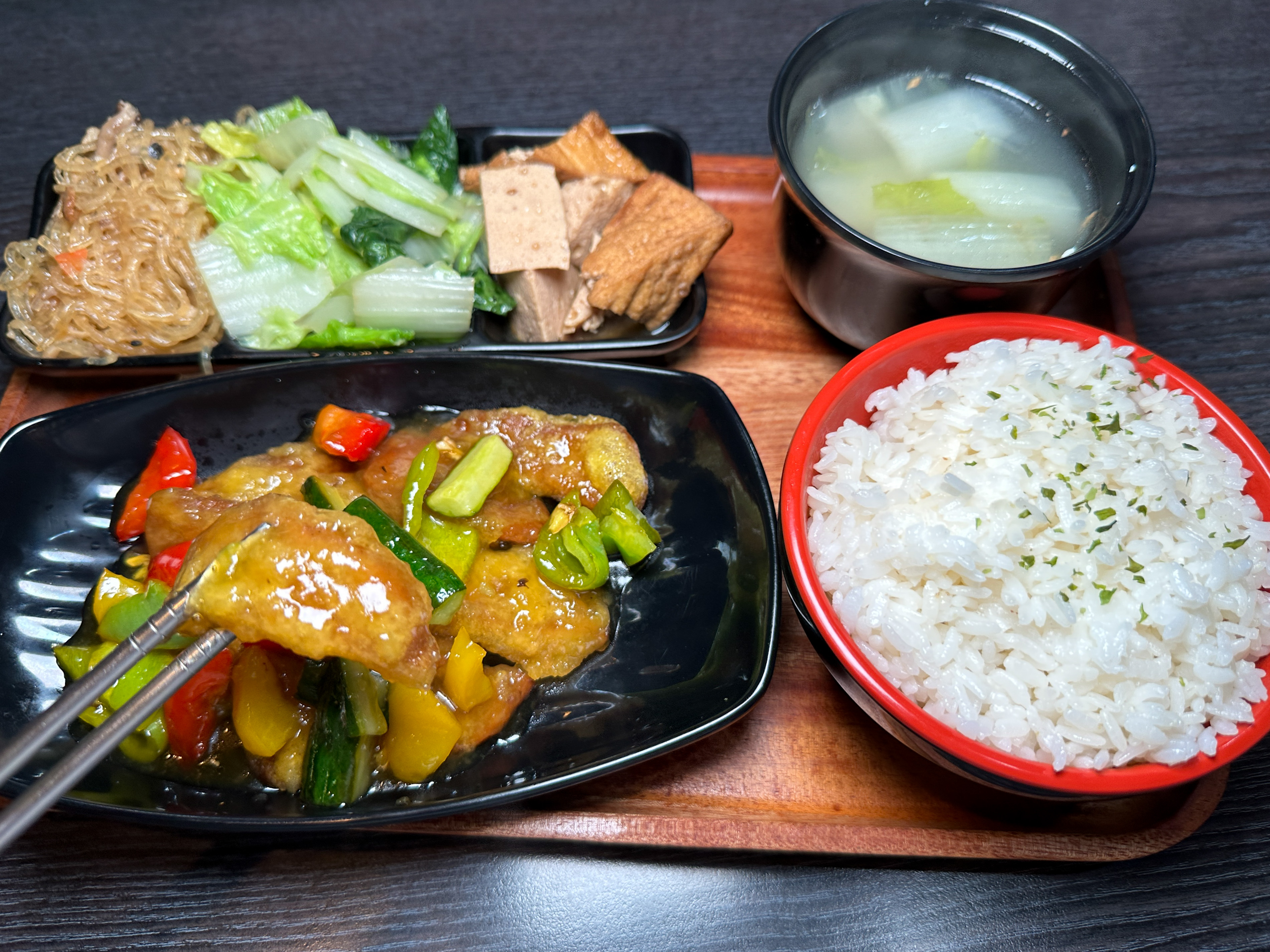 星雨蔬坊~板橋創意素食、近捷運府中站素食