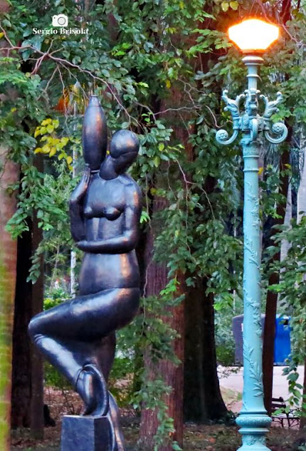 Fotocomposição com a Escultura A Carregadora de Perfume - Jardim da Luz / Pinacoteca - Luz - São Paulo