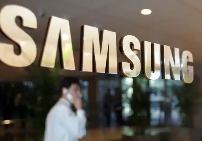 Samsung تتصدر سوق مبيعات الهواتف العالمية.