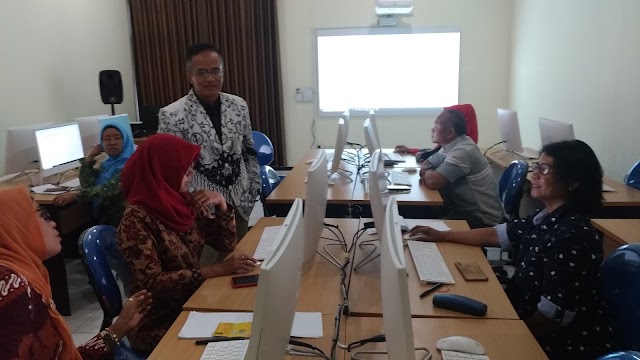 SLCC PGRI Jateng Terus Pacu Kompetensi Profesional Guru