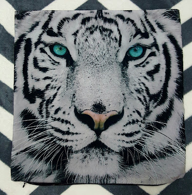 a white tiger theme throw pillow case