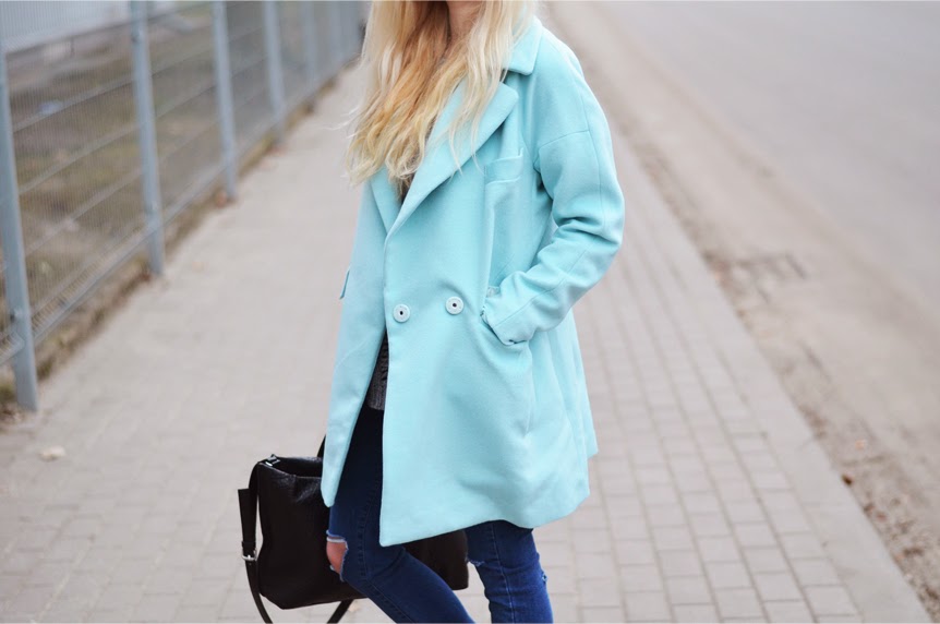 http://www.frontrowshop.com/product/oversized-coat?cid=114