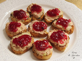 anapés de foie gras de pato y mermelada de frambuesa – Raspberry jam and foie gras appetizers