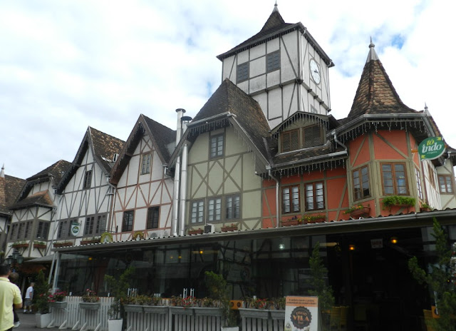 Blumenau - Capital Nacional da Cerveja! Parque Vila Germânica - recinto da Oktoberfest