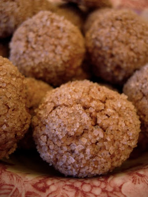  them here they are: amaretti, the traditional Italian almond cookie.