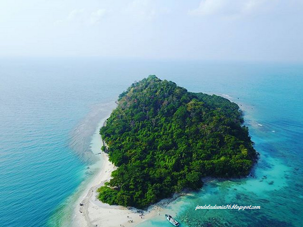 [http://FindWisata.blogspot.com] Pulau Sebuku, Kekayaan Dan Keindahan Alam Laut Dari Bandar Lampung