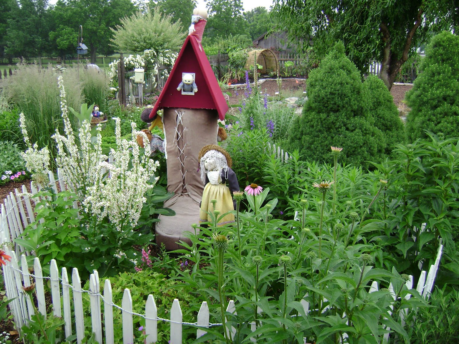 Prairie Roses Garden: Ideas Galore in the Idea Garden