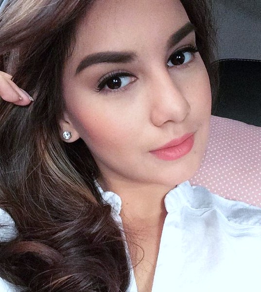 22+ Nama Artis Indonesia Tercantik