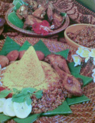 Cara Membuat Nasi Kuning