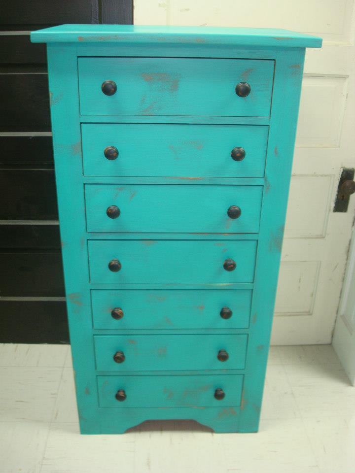 Garbage to Glam: Chalk Paint Projects!