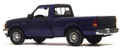Ford Ranger XLT 1995 - 1/25 AMT
