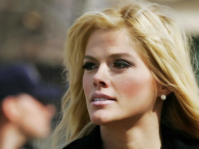 Anna Nicole Smith Wallpapers Free Download