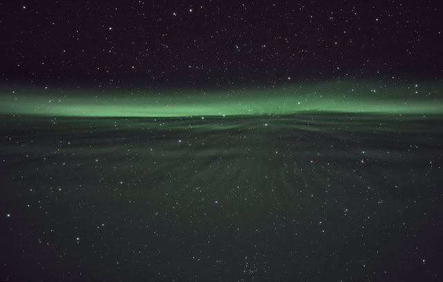 foto-astronomi-terbaik-tahun-2018-aurora-lane