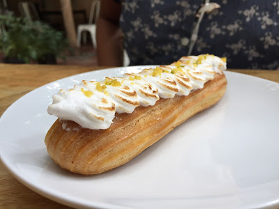 Key Lime Eclair at London Muffin Pune