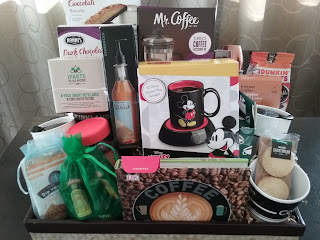 coffee, gift basket