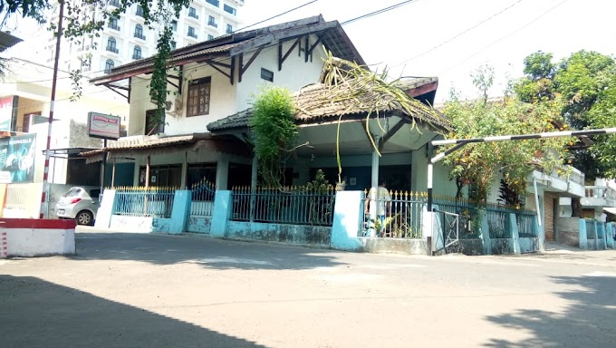 Rumah 2 Lantai Hook strategis Lingkungan Elite Pandega UGM Jl. Kaliurang km 4,5