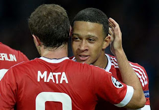 Agen Bola - Juan Mata Beri Memphis Depay Semangat