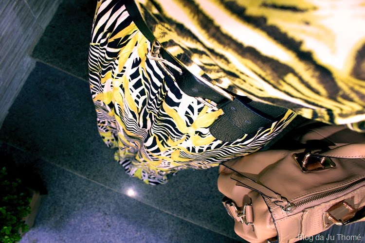 Look mix de estampas saia e blusa4 Look mix de estampas saia e blusa4
