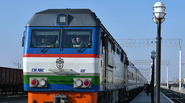 ウズベキスタン鉄道 カザフスタン ロシア 国際列車