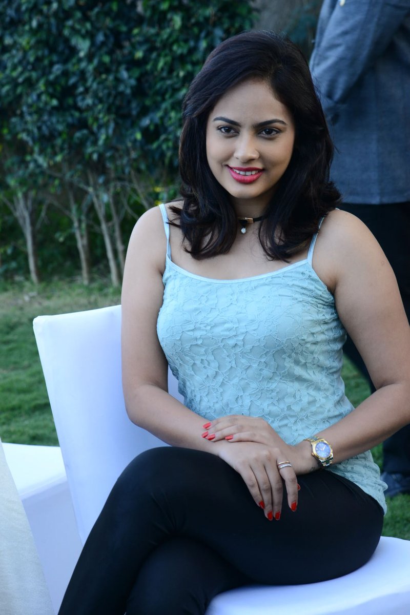 Actress NandithaSwetha Latest HD Images