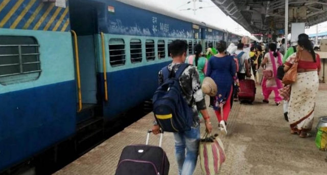 उत्तराखंड :शताब्दी-लिंक समेत पांच ट्रेनों का संचालन ठप , नए साल से पहले रेल यात्रियों की बढ़ी मुसीबत