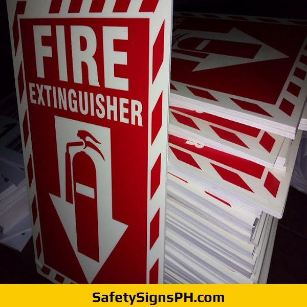 Sintraboard Glow in the Dark Fire Extinguisher Signs