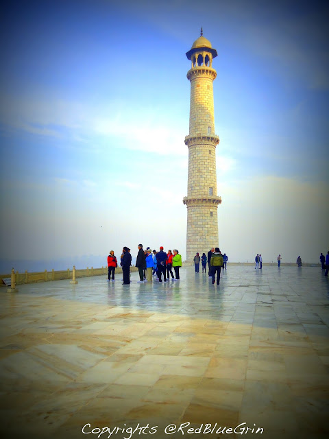 a view of one of the minar of Taj Mahal