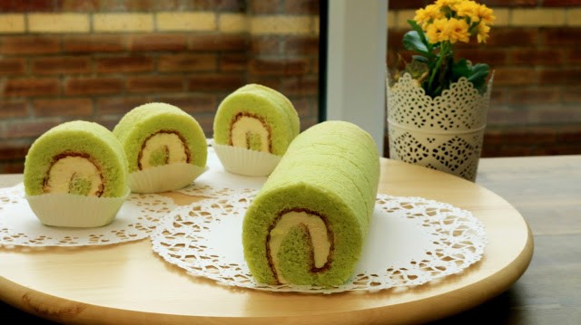 RESEP KUE BOLU GULUNG PANDAN SRIKAYA