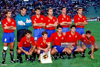 Selección de ESPAÑA - Temporada 1989-90 - Chendo, Zubizarreta, Michel, Roberto, Górriz y Andrinúa; Villarroya, Butragueño, Julio Salinas, Sanchís y Martín Vázquez - COREA DEL SUR 1 (Bo Kwan Huang), ESPAÑA 3 (Michel 3) - 17/06/1990 - Mundial de Italia 1990, fase de grupos - Udine (Italia), estadio Friuli - Alineación: Zubizarreta; Chendo, Górriz, Andrinúa, Sanchís, Villarroya; Michel, Roberto (Bakero, 81'), Martín Vázquez; Butragueño (Fernando, 75') y Julio Salinas