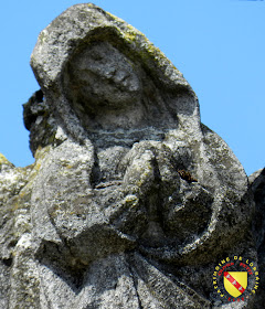 DOLAINCOURT (88) - Calvaire de l'église