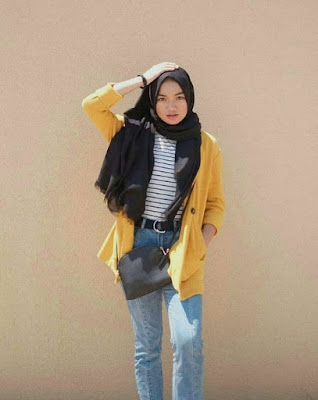 gaya foto ala hijabers keren kekinian