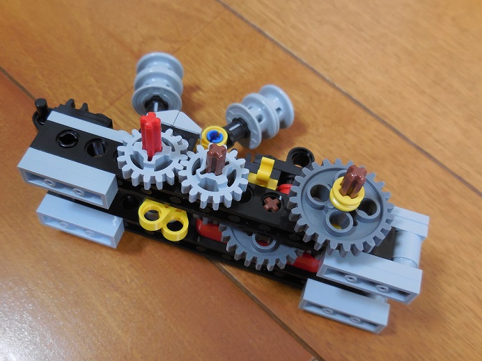 夜空の向こうからの帰還 Legoハーレーは逆回転クランクだった