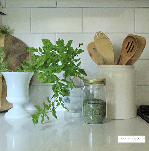 drying-oregano-garden-finds-love-my-simple-home