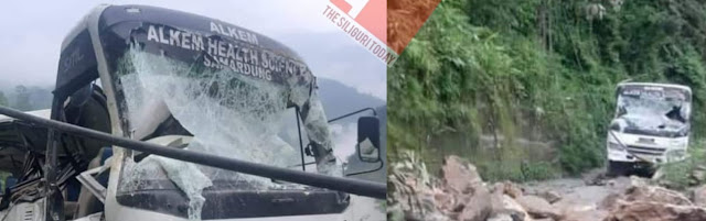 Sikkim: One killed, 4 injured as boulders fall on bus: A 32-seater bus of a pharmaceutical company was hit by boulders: No kind of traffic or pedestrian movement is possible for three days